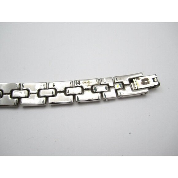 Women ESQ Swiss Quartz WR Analog 22mm Round Watch (H613) "New Battery" - Picture 5 of 12